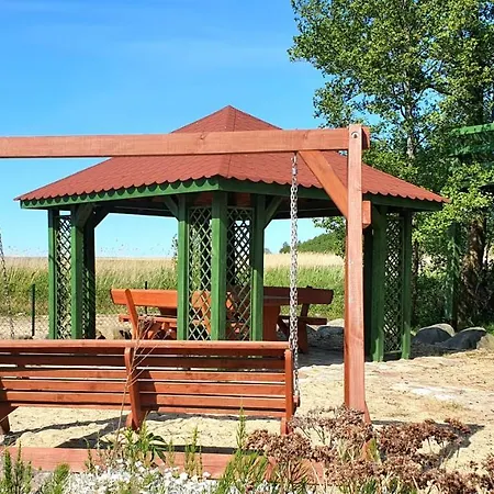 Lisia Gora Ii Nad Jeziorem Lebsko 公寓 *