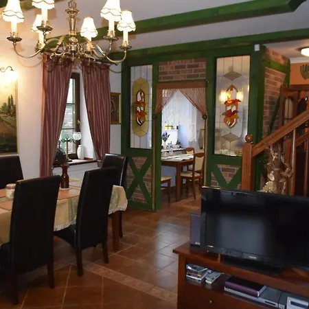 Lisia Gora Ii Nad Jeziorem Lebsko Апартаменты