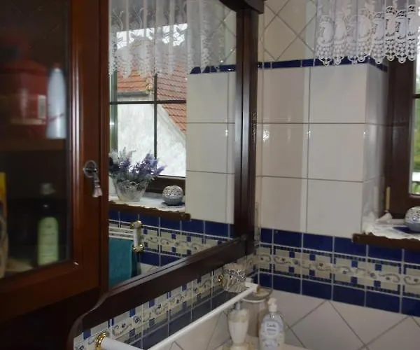 Lisia Gora Ii Nad Jeziorem Lebsko Apartmán