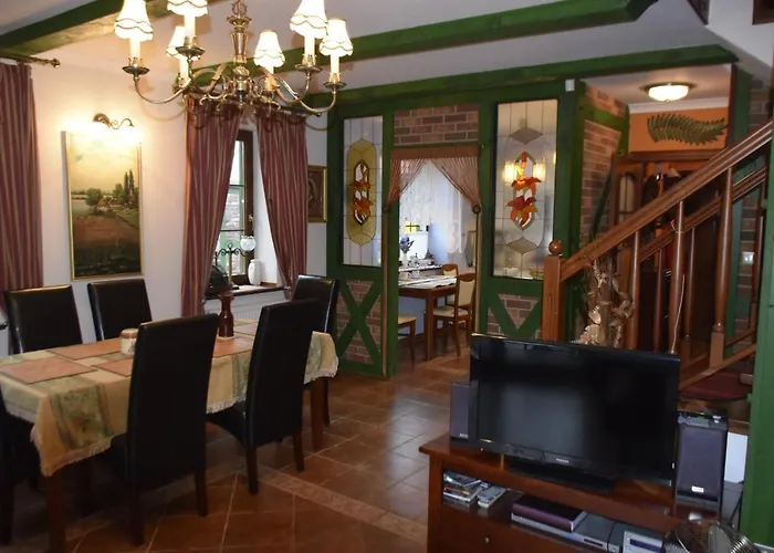 Lisia Gora Ii Nad Jeziorem Lebsko Apartmán