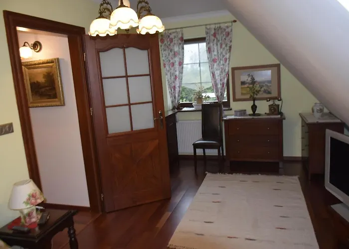 Lisia Gora Ii Nad Jeziorem Lebsko